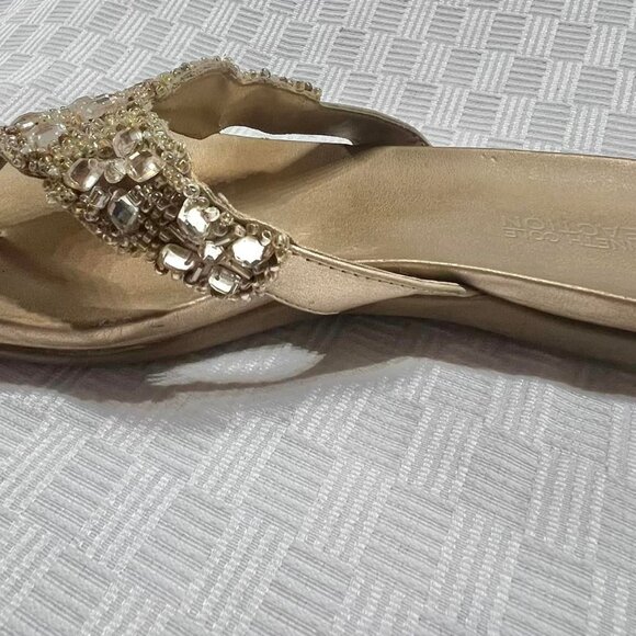 Size - 8 1/2 Medium Kenneth Cole Reaction Champagne Sandals - Picture 6 of 10